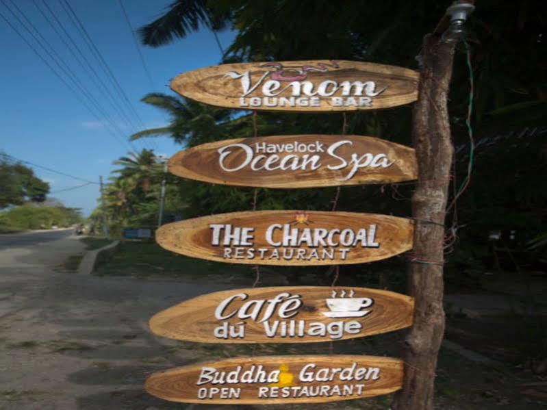 Symphony Palms Beach Resort And Spa Govind Nagar Kültér fotó