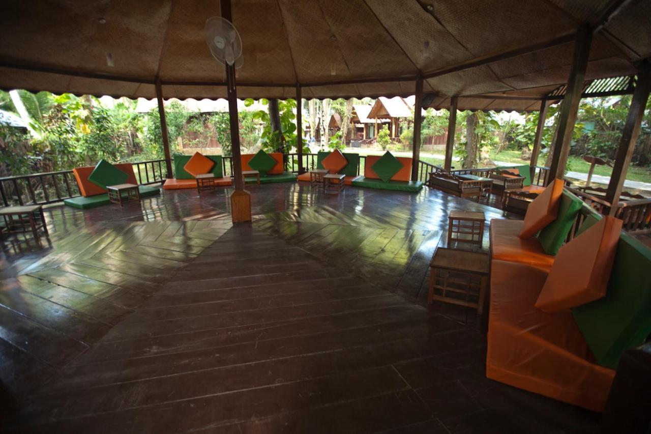 Symphony Palms Beach Resort And Spa Govind Nagar Kültér fotó